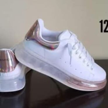 Women's Sneakers and athletic shoes: 41 — 6