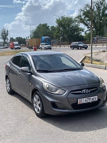 sprinter bazar: Hyundai Solaris: 2012 г., 1.6 л, Автомат, Бензин, Седан — 2