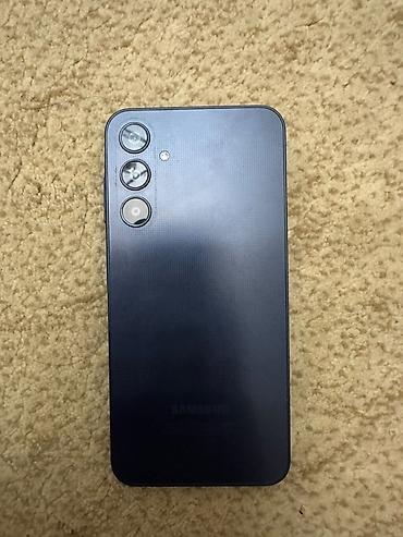 se 3: Смартфон Samsung (серия Galaxy A, с тройной основной камерой) в — 1