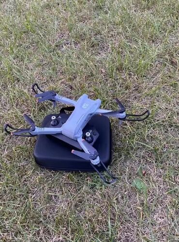 Dronovi: Dron Z908 sa dve kamere 4k i senzor za izbegavanje Cena 6990din - — 3