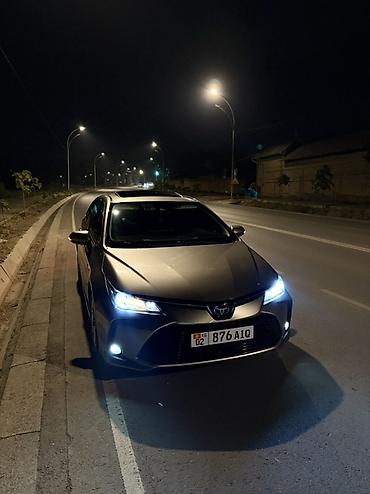 toyota kamry: Toyota Corolla: 2021 г., 1.8 л, Автомат, Гибрид, Седан — 4
