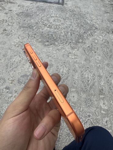 Apple iPhone: IPhone 17 Pro, Б/у, 256 ГБ, Оранжевый, Кабель, Коробка, 100 % — 5