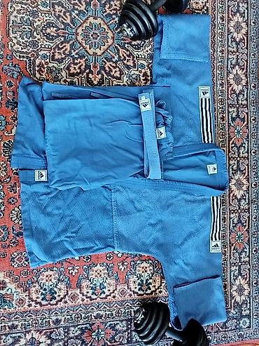 Kişi geyimləri: Məhsul: Adidas judo gi (mavi rəng) Tərkib: - Yuxarı gi jaketi, şalvar — 1