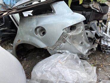 запчасти на мазда мпв: Багажниктин капкагы Mazda, 2003 г., Колдонулган, Оригинал