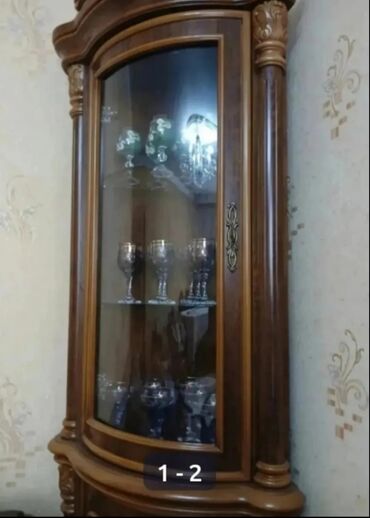 Dolablar: İşlənmiş, Açılan, Künc dolab, Servant