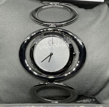 gumus qolbaqlar kisi ucun: Новый, Наручные часы, Calvin Klein, цвет - Серебристый