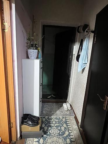 Продажа квартир: 1 комната, 32 м², 1 этаж — 9