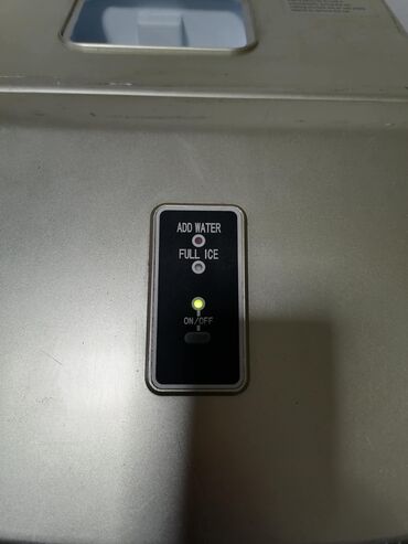 Ostali kuhinjski aparati: Bartscher aparat za led – kompaktni kućni proizvođač kockica leda - — 6