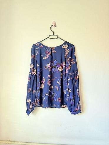 Bluze: Zenske bluze – elegantne i udobne, idealne za posao i svečane prilike — 19