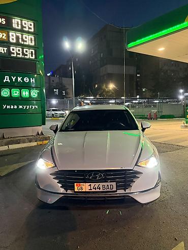 Hyundai Sonata: 2019 г., 2 л, Автомат, Газ, Седан