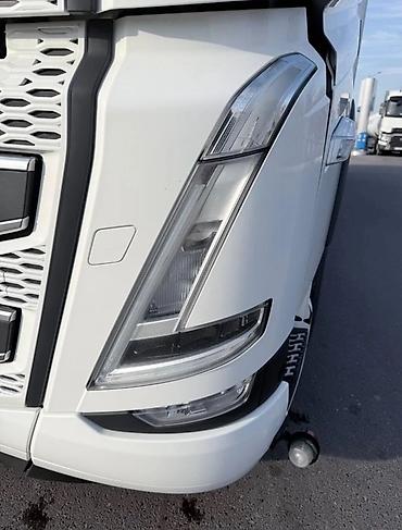 Тягачи: Тягач, Volvo, Самосвал — 10