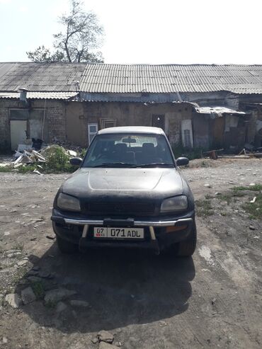 срочно продать машину: Toyota RAV4: 1996 г., 2 л, Автомат, Бензин, Кроссовер