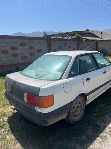 крышка воздушного фильтра: Audi 80: 1992 г., 1.8 л, Механика, Бензин, Жол тандабас