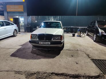полик w210: Mercedes-Benz W124: 1989 г., 2.3 л, Автоматические, Бензин, Седан