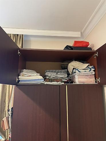 plastik skaflar: Dörd qapılı paltar dolabı.Tund qehbeyi reng hec bir problemi yoxdur — 2