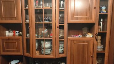 hamam şkafı: İşlənmiş, Açılan, 5 qapı Düz dolab, Servant