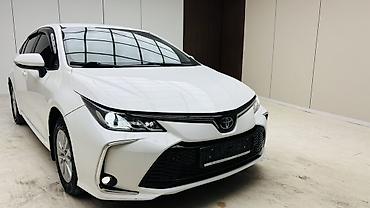 трактор 82 1: Toyota Corolla: 2019 г., 1.8 л, Автомат, Гибрид, Седан — 4