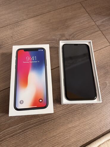 Мобильные телефоны: IPhone X, Б/у, 64 ГБ, Black Titanium, Защитное стекло, Чехол, Коробка, 76 %