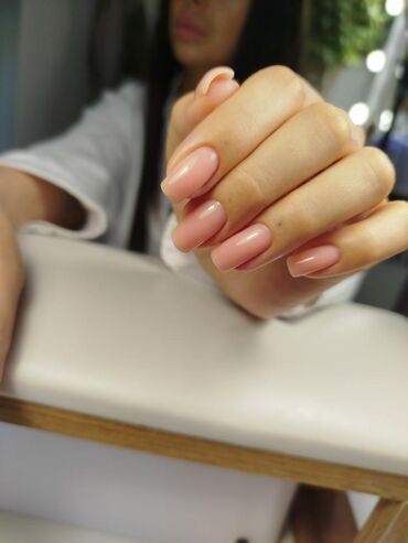 Маникюр, педикюр: Услуга маникюра, предлагающая покрытие ногтей нежными нюдовыми at lalafo.kg — 2 Маникюр, педикюр: Услуга маникюра, предлагающая покрытие ногтей нежными нюдовыми — 2
