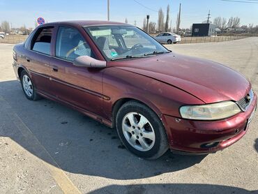 Opel: Opel Vectra: 2001 г., 1.6 л, Механика, Бензин, Седан