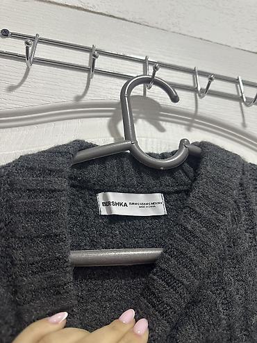 terranova odeca: Bershka dzemper odgovara za M i L velicinu — 2