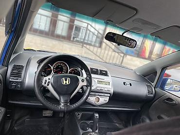 Honda: Honda Jazz: 2008 г., 1.4 л, Вариатор, Бензин, Хэтчбэк at lalafo.kg — 9 Honda: Honda Jazz: 2008 г., 1.4 л, Вариатор, Бензин, Хэтчбэк — 9