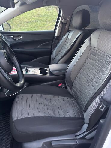 BYD: BYD Seal 0-5 DM-i sedan – ağ rəng, aerodinamik kuzovlu, arxa hissədə — 10