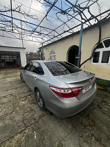 Toyota: Toyota Camry: 2.5 l | 2016 il Sedan — 13
