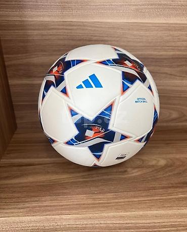 fifine: Məhsul: Adidas futbol topu və Adidas Predator kramponları dəsti — 1