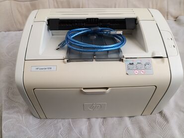 Принтеры: ПРОДАЮ ПРИНТЕР НР LASER JET 1018 ВСЁ ХОРОШО РАБОТАЕТ,ПЕЧАЕТ ОТЛИЧНО