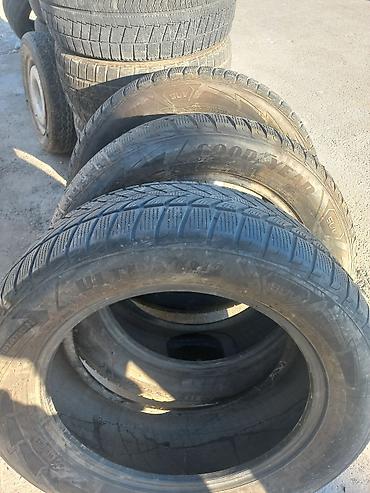 Шины: Зимние шины Goodyear UltraGrip для SUV. На фото видно: - бренд — 2
