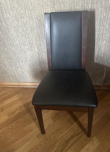 calisma stulu: Ağac karkaslı yemək otağı stulu - Material: Tünd qəhvəyi massiv ağac — 1