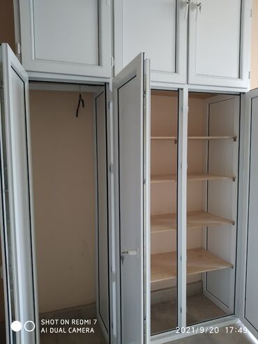 столы в стиле прованс: Plastik şkafıların sifarişi Ağ rəngdə 1 kvadratı 90 azn Rəngli 1