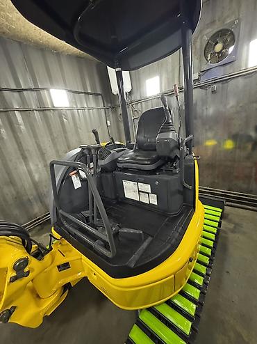 Экскаваторы: Экскаватор, Komatsu, Гусеничный — 16