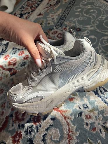 nike tech flecce: 3 пара обуви за 2500 Кроссовки в стиле dad shoes, светло‑серо‑белая — 2