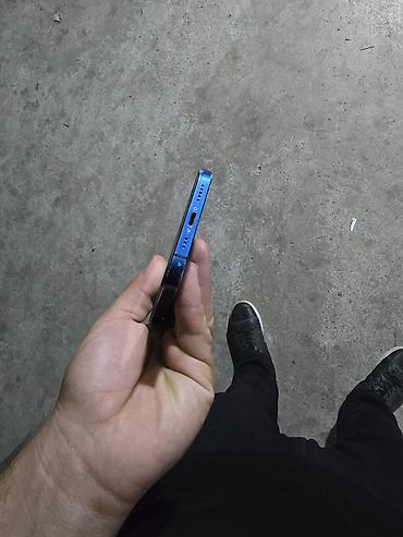aple 17: IPhone 12, Mavi, Face ID — 5