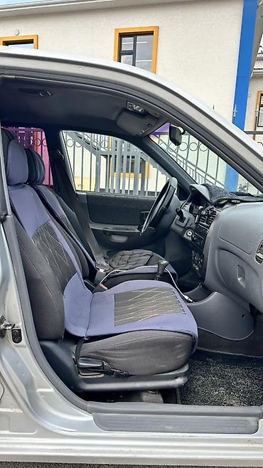 Транспорт: Hyundai Accent: 2002 г., 1.3 л, Механика, Бензин, Седан — 5