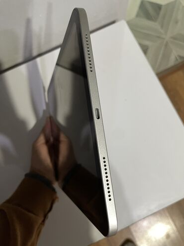 Планшеты: Планшет, Apple, память 256 ГБ, 10" - 11", Wi-Fi, Б/у, Классический цвет - Серый — 9