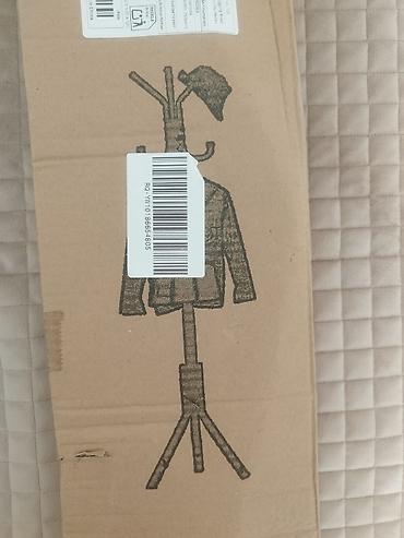 alətlər dəsti: Metall paltar asılqanı (floor stand) – qutu daxilində montaj olunan — 1