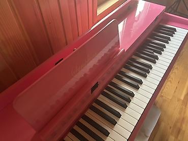 piano gallery: Satılır: Symphony model 813 rəngli digital pianino - Tam ölçülü 88 — 2