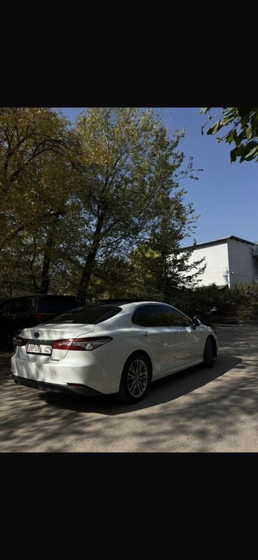 Toyota: Toyota Camry: 2020 г., 2.5 л, Автомат, Гибрид, Седан — 6