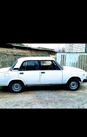 VAZ (LADA): VAZ (LADA) 2107: 0.5 l | 1982 il