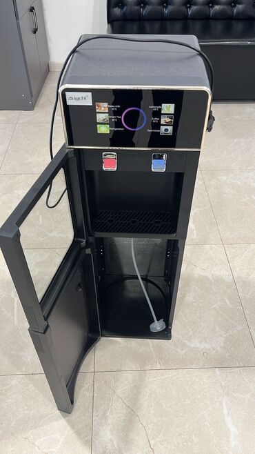 диспенсеры для воды бу: Суу үчүн кулер, Колдонулган, Өзү алып кетүү