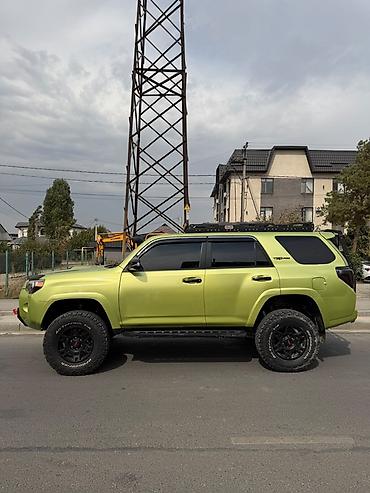передок: Toyota 4Runner: 2023 г., 4 л, Автомат, Газ, Внедорожник — 1