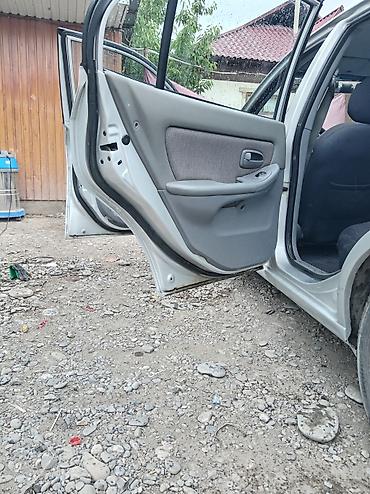 куго виш: Hyundai Elantra: 2004 г., 1.6 л, Механика, Бензин, Седан — 5
