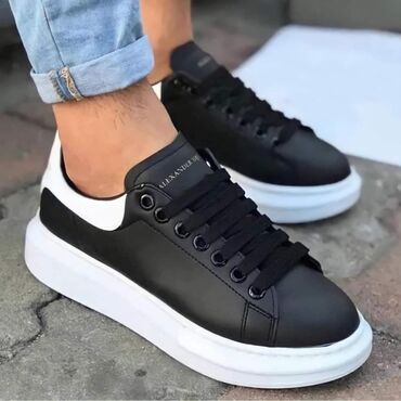 converse nove starke: AKCIJA od 40 do 45 za samo 2800 din