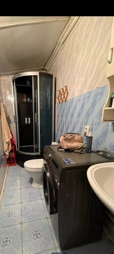 снять дом в аренду на сутки: 60 кв. м, 3 бөлмө, Унаа токтотуучу жай, Забор, тосулган