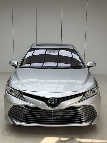 чанган юни с: Toyota Camry: 2019 г., 2.5 л, Автомат, Гибрид, Седан — 1