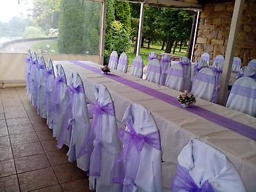 Organizacija događaja: Prodajem 300 komada elegantne bele navlake za stolice.
Tel — 2