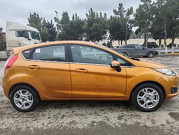 rav 4 2018: Ford Fiesta: 1.6 l | 2016 il 92238 km Hetçbek — 3